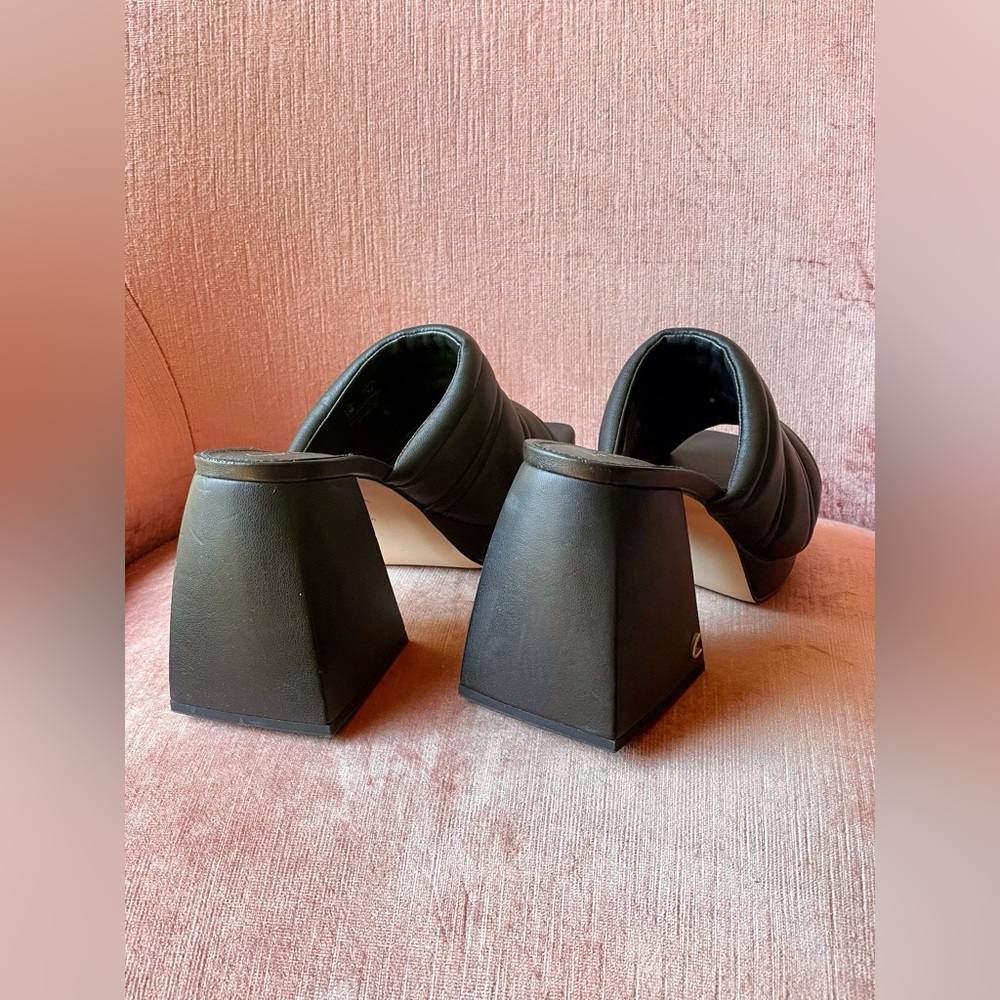 Sam Edelman Mules / 7 - Picture 2 of 4